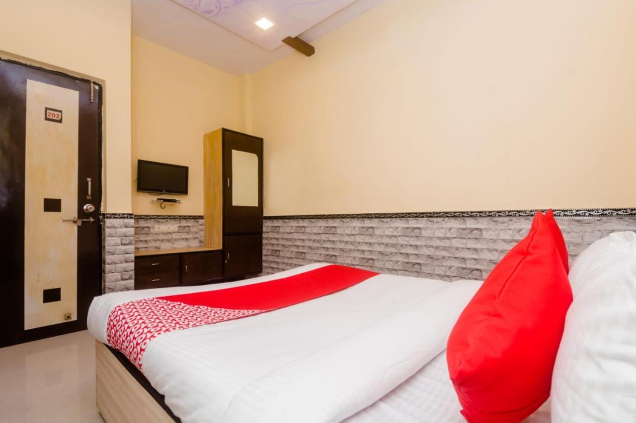 Hotel Nivara 纳威孟买 外观 照片