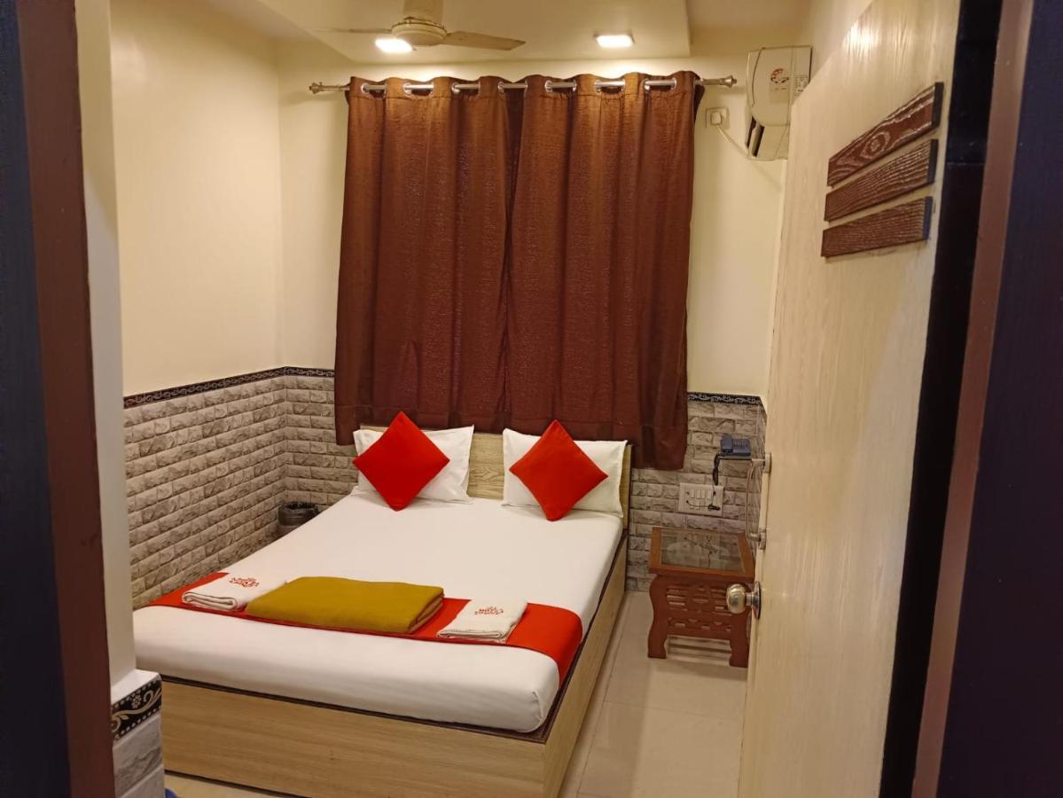 Hotel Nivara 纳威孟买 外观 照片